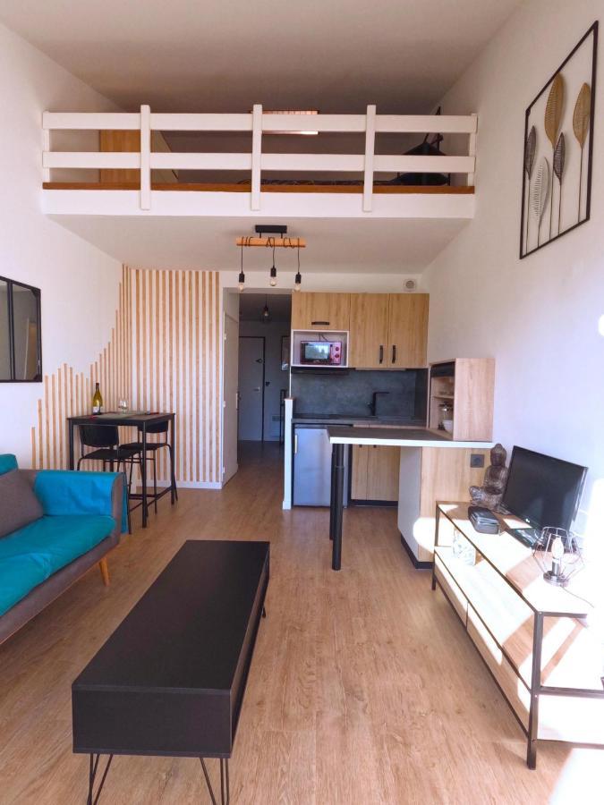 Appartement Hyeres - Costebelle Duplex Vue Mer Balcon Residence Privee Parking - Marie Caroline Exterior photo
